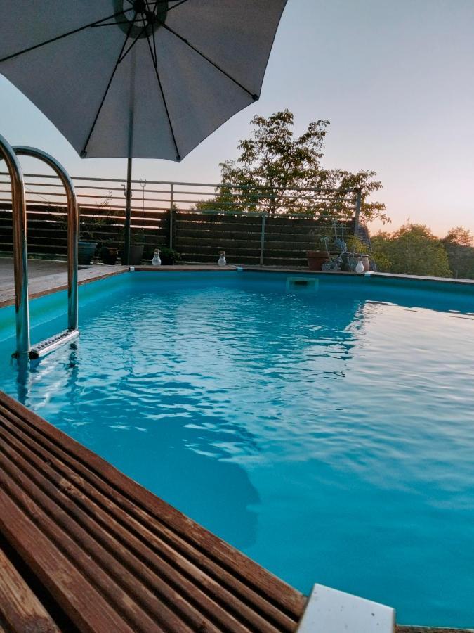 Chambre Telma 2 Pers Avec Piscine "Mon Lit Au Pre" Couples Ou Femmes Seulement Pontours المظهر الخارجي الصورة