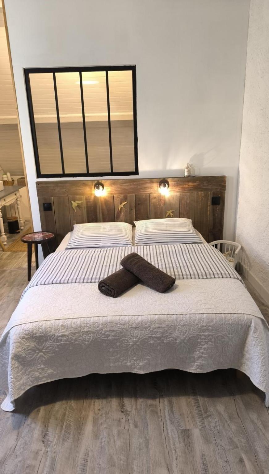 Chambre Telma 2 Pers Avec Piscine "Mon Lit Au Pre" Couples Ou Femmes Seulement Pontours المظهر الخارجي الصورة